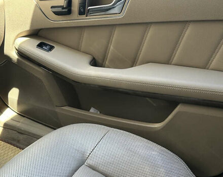 Зелений Мерседес Е-Клас, об'ємом двигуна 3.5 л та пробігом 262 тис. км за 11590 $, фото 10 на Automoto.ua