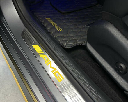 Мерседес Е-Клас 2018 у Києві на Automoto.ua Зелений Мерседес Е-Клас, об'ємом двигуна 3.98 л та пробігом 43 тис. км за 85000 $, фото 68 на Automoto.ua