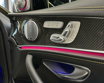 Мерседес Е-Клас 2018 у Києві на Automoto.ua Зелений Мерседес Е-Клас, об'ємом двигуна 3.98 л та пробігом 43 тис. км за 85000 $, фото 59 на Automoto.ua