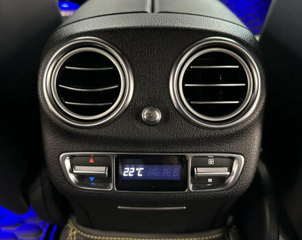 Мерседес Е-Клас 2018 у Києві на Automoto.ua Зелений Мерседес Е-Клас, об'ємом двигуна 3.98 л та пробігом 43 тис. км за 85000 $, фото 69 на Automoto.ua