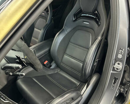 Мерседес Е-Клас 2018 у Києві на Automoto.ua Зелений Мерседес Е-Клас, об'ємом двигуна 3.98 л та пробігом 43 тис. км за 85000 $, фото 49 на Automoto.ua
