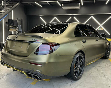 Мерседес Е-Клас 2018 у Києві на Automoto.ua Зелений Мерседес Е-Клас, об'ємом двигуна 3.98 л та пробігом 43 тис. км за 85000 $, фото 34 на Automoto.ua