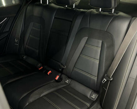 Мерседес Е-Клас 2018 у Києві на Automoto.ua Зелений Мерседес Е-Клас, об'ємом двигуна 3.98 л та пробігом 43 тис. км за 85000 $, фото 53 на Automoto.ua