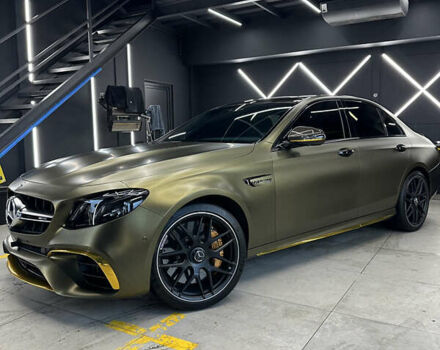 Мерседес Е-Клас 2018 у Києві на Automoto.ua Зелений Мерседес Е-Клас, об'ємом двигуна 3.98 л та пробігом 43 тис. км за 85000 $, фото 23 на Automoto.ua