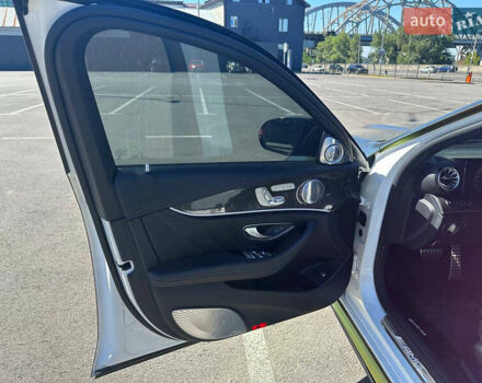 Зеленый Мерседес Е-Класс, объемом двигателя 3.98 л и пробегом 52 тыс. км за 81500 $, фото 17 на Automoto.ua