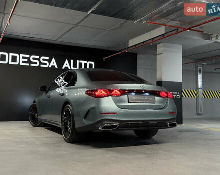 Зеленый Мерседес Е-Класс, объемом двигателя 1.99 л и пробегом 12 тыс. км за 95000 $, фото 5 на Automoto.ua