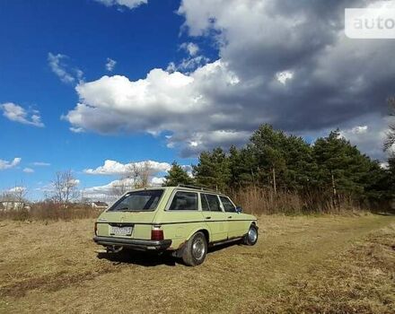 Зелений Мерседес Е-Клас, об'ємом двигуна 0 л та пробігом 258 тис. км за 1400 $, фото 1 на Automoto.ua