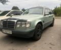 Зелений Мерседес Е-Клас, об'ємом двигуна 2.5 л та пробігом 252 тис. км за 3700 $, фото 1 на Automoto.ua