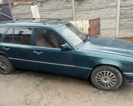 Зеленый Мерседес Е-Класс, объемом двигателя 3 л и пробегом 400 тыс. км за 2700 $, фото 1 на Automoto.ua