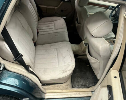 Зеленый Мерседес Е-Класс, объемом двигателя 3 л и пробегом 402 тыс. км за 2700 $, фото 5 на Automoto.ua