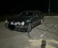 Зеленый Мерседес Е-Класс, объемом двигателя 2 л и пробегом 380 тыс. км за 1200 $, фото 1 на Automoto.ua