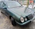 Зеленый Мерседес Е-Класс, объемом двигателя 2.15 л и пробегом 270 тыс. км за 3500 $, фото 1 на Automoto.ua