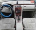 Зеленый Мерседес Е-Класс, объемом двигателя 2.15 л и пробегом 270 тыс. км за 3500 $, фото 7 на Automoto.ua