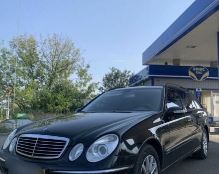 Зеленый Мерседес Е-Класс, объемом двигателя 3.2 л и пробегом 305 тыс. км за 5000 $, фото 3 на Automoto.ua