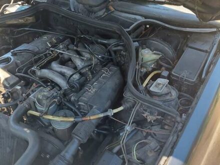 Зелений Мерседес Е-Клас, об'ємом двигуна 0 л та пробігом 400 тис. км за 1500 $, фото 1 на Automoto.ua