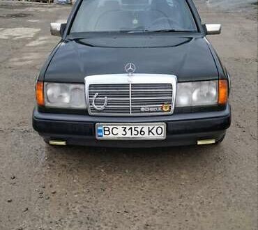 Зелений Мерседес Е-Клас, об'ємом двигуна 2 л та пробігом 365 тис. км за 2500 $, фото 1 на Automoto.ua