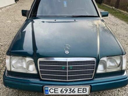 Зеленый Мерседес Е-Класс, объемом двигателя 2.5 л и пробегом 519 тыс. км за 4500 $, фото 1 на Automoto.ua