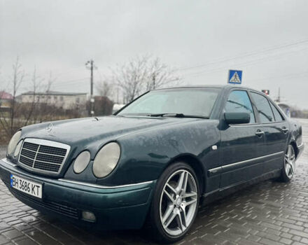 Зеленый Мерседес Е-Класс, объемом двигателя 2.8 л и пробегом 281 тыс. км за 3100 $, фото 1 на Automoto.ua