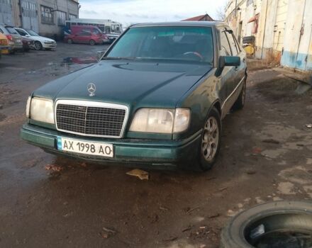 Зеленый Мерседес Е-Класс, объемом двигателя 2.8 л и пробегом 344 тыс. км за 2500 $, фото 1 на Automoto.ua