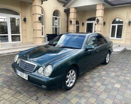 Мерседес Е-Класс 1999 в Долине на Automoto.ua Зеленый Мерседес Е-Класс, объемом двигателя 2.7 л и пробегом 410 тыс. км за 5250 $, фото 1 на Automoto.ua