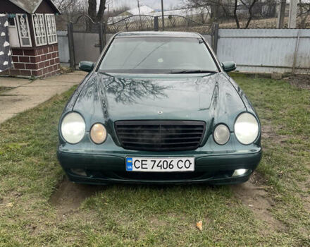 Зеленый Мерседес Е-Класс, объемом двигателя 2.6 л и пробегом 445 тыс. км за 3800 $, фото 1 на Automoto.ua