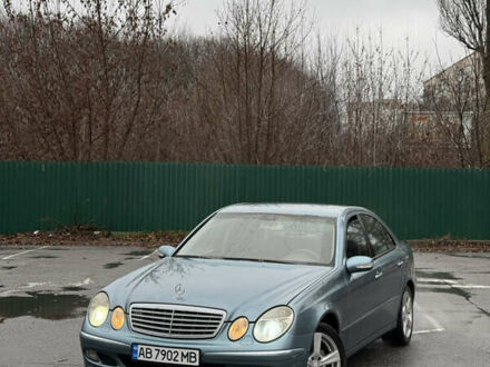 Зелений Мерседес Е-Клас, об'ємом двигуна 3.2 л та пробігом 400 тис. км за 4699 $, фото 1 на Automoto.ua