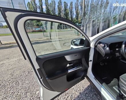 Мерседес EQA 2021 в Киеве на Automoto.ua Белый Мерседес EQA, объемом двигателя 0 л и пробегом 151 тыс. км за 28 $, фото 9 на Automoto.ua