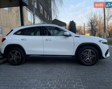 Белый Мерседес EQA, объемом двигателя 0 л и пробегом 704 тыс. км за 43000 $, фото 6 на Automoto.ua