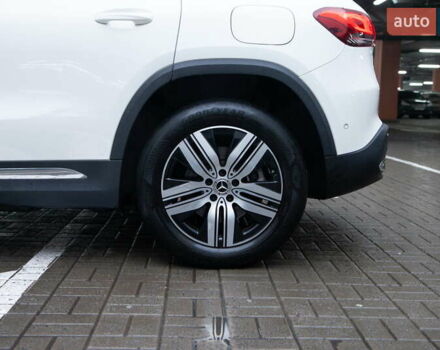 Белый Мерседес EQA, объемом двигателя 0 л и пробегом 12 тыс. км за 29500 $, фото 12 на Automoto.ua