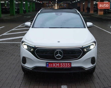 Белый Мерседес EQA, объемом двигателя 0 л и пробегом 12 тыс. км за 29500 $, фото 2 на Automoto.ua