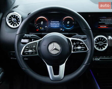 Белый Мерседес EQA, объемом двигателя 0 л и пробегом 12 тыс. км за 29500 $, фото 13 на Automoto.ua