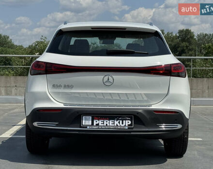 Белый Мерседес EQA, объемом двигателя 0 л и пробегом 3 тыс. км за 34499 $, фото 15 на Automoto.ua