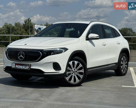 Белый Мерседес EQA, объемом двигателя 0 л и пробегом 3 тыс. км за 34499 $, фото 10 на Automoto.ua