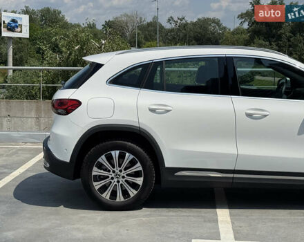 Белый Мерседес EQA, объемом двигателя 0 л и пробегом 3 тыс. км за 34499 $, фото 25 на Automoto.ua