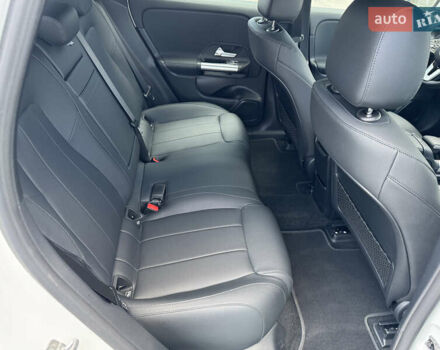 Белый Мерседес EQA, объемом двигателя 0 л и пробегом 3 тыс. км за 34499 $, фото 50 на Automoto.ua