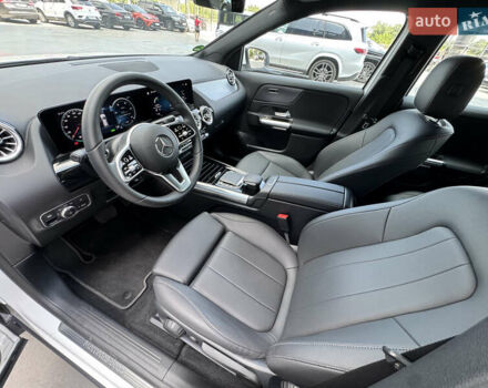 Белый Мерседес EQA, объемом двигателя 0 л и пробегом 3 тыс. км за 34499 $, фото 36 на Automoto.ua