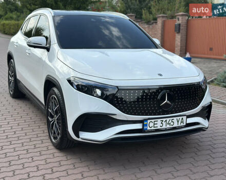 Белый Мерседес EQA, объемом двигателя 0 л и пробегом 12 тыс. км за 37000 $, фото 2 на Automoto.ua