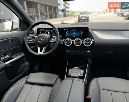 Белый Мерседес EQA, объемом двигателя 0 л и пробегом 3 тыс. км за 34499 $, фото 53 на Automoto.ua