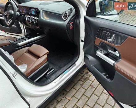 Белый Мерседес EQA, объемом двигателя 0 л и пробегом 1 тыс. км за 36000 $, фото 2 на Automoto.ua