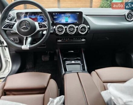 Белый Мерседес EQA, объемом двигателя 0 л и пробегом 1 тыс. км за 36000 $, фото 1 на Automoto.ua