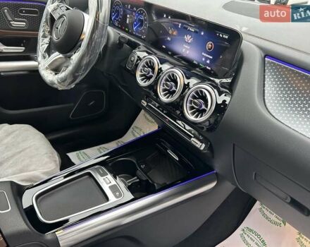 Белый Мерседес EQA, объемом двигателя 0 л и пробегом 1 тыс. км за 34999 $, фото 16 на Automoto.ua