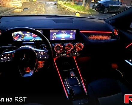 Мерседес EQA 2022 у Києві на Automoto.ua Білий Мерседес EQA, об'ємом двигуна 0 л та пробігом 20 тис. км за 40000 $, фото 10 на Automoto.ua