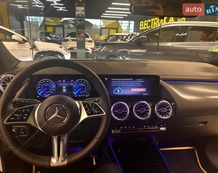 Білий Мерседес EQA, об'ємом двигуна 0 л та пробігом 1 тис. км за 32500 $, фото 4 на Automoto.ua