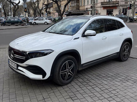 Білий Мерседес EQA, об'ємом двигуна 0 л та пробігом 400 тис. км за 36500 $, фото 1 на Automoto.ua