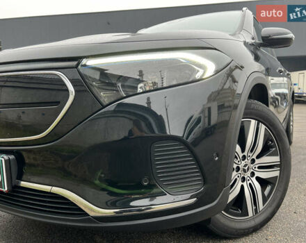 Черный Мерседес EQA, объемом двигателя 0 л и пробегом 123 тыс. км за 26000 $, фото 6 на Automoto.ua