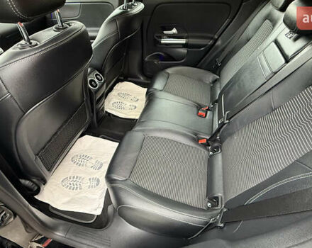 Черный Мерседес EQA, объемом двигателя 0 л и пробегом 123 тыс. км за 26000 $, фото 48 на Automoto.ua