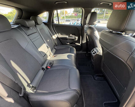 Мерседес EQA 2021 в Киеве на Automoto.ua Черный Мерседес EQA, объемом двигателя 0 л и пробегом 95 тыс. км за 27999 $, фото 23 на Automoto.ua