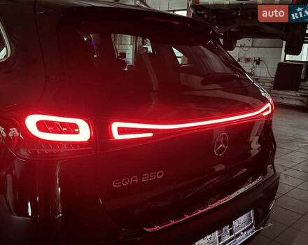 Мерседес EQA 2021 в Киеве на Automoto.ua Черный Мерседес EQA, объемом двигателя 0 л и пробегом 95 тыс. км за 27999 $, фото 48 на Automoto.ua