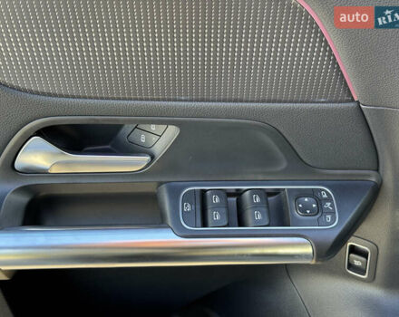 Мерседес EQA 2021 в Киеве на Automoto.ua Черный Мерседес EQA, объемом двигателя 0 л и пробегом 95 тыс. км за 27999 $, фото 9 на Automoto.ua