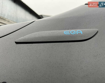 Черный Мерседес EQA, объемом двигателя 0 л и пробегом 123 тыс. км за 26000 $, фото 8 на Automoto.ua
